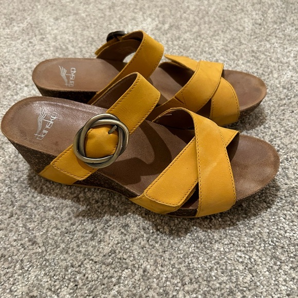 Dansko adjustable strap cork platform ssandals - Picture 5 of 6